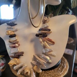 Elegant Pearl (DEFORMED NATURALLY) Necklace